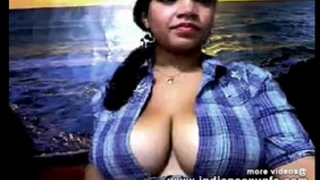 Indian mumbai desi large love melons bhabhi expose her front of live webchat - indiansexygfs.com