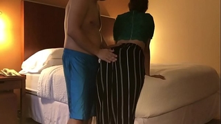 Dirty housewife cheats in spouse in hotel